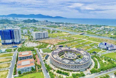 Cho thuê lâu dài sân pickleball 1128m2 ngang 38m 3 mặt tiền FPT đường