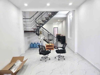 SÁT MẶT TIỀN LÊ VĂN LƯƠNG, QUẬN 7 – 4M x 15M – 2 TẦNG MỚI GIÁ 6.2
