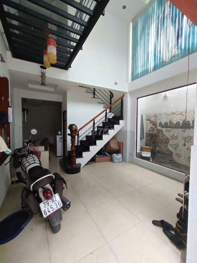 NHÀ GIÁ RẺ, 4PN 3WC, TRỆT LỬNG 2 LẦU, GẦN CHỢ GÒ VẤP