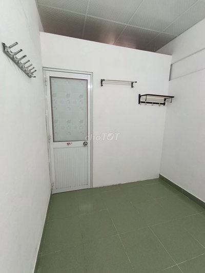 Phòng trọ chính chủ ngay trung tâm Quận 1, giá 1tr3