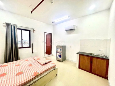 “Studio 30m2 Q5 – Có ban công, giờ giấc tự do, ở ngay”