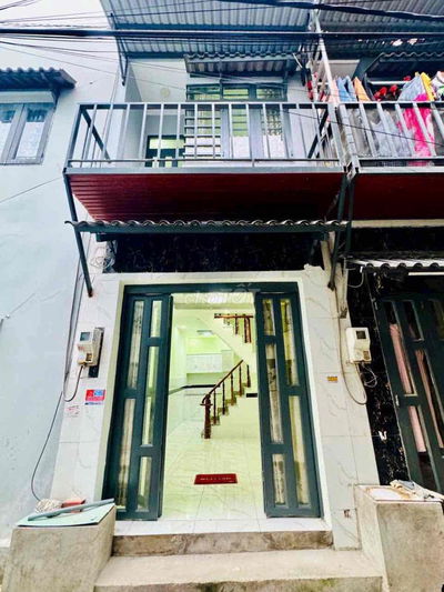 nhà chính chủ cần bán nhà mới dọn vào ở liền hẻm xe hơi