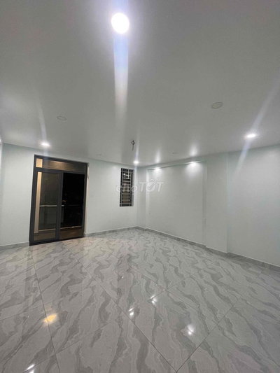 Cho thuê phòng trong nhà nguyên căn, nhà vệ sinh riêng giá 3tr/phòng