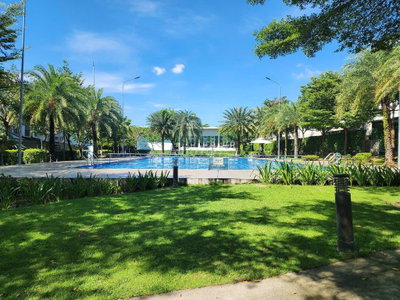 Cho thuê 2 phòng 10 & 30m2 + tầng trệt 100m2full nội thất VIP ECOLAKE