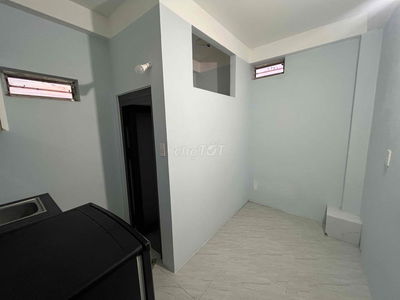 Cho Thuê Phòng Giá Rẻ Full Nội Thất Máy Giặt Riêng Ngay Phan Xích Long