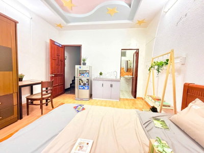 CHÍNH CHỦ CHO THUÊ PHÒNG FULL NỘI THẤT CÓ CỬA SỔ TRỜI THOÁNG MÁT