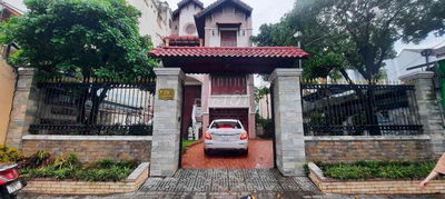 Cho thuê biệt thự giá rẻ mặt tiền lý phục mang Quận7