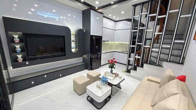 Nhanh! Chính Kinh, 15m ra ô tô, ngõ ba gác, nhà đẹp, 3 ngủ. Chỉ 5,9 ty