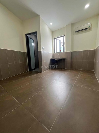 Phòng Mới Nội Thất Đầy Đủ Gần KCX Và UFM – Dọn Vào Ở Ngay