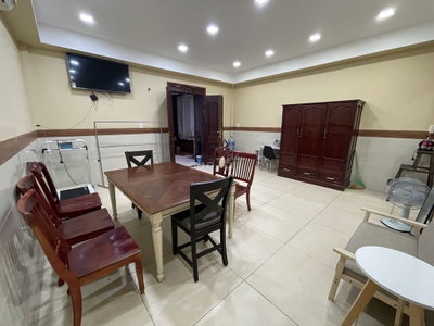 (Chính chủ) Căn hộ nguyên tầng 3 2PN, 127 m2, Phường Hòa Hưng, HCM
