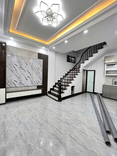 BÁN NHÀ MỚI ĐẸP- ĐH KIẾN TRÚC – 37M 5T- KINH DOANH – 10M RA Ô TÔ-6.8TỶ