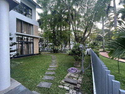 Tôi hạ 5ty bán biệt thự căn góc,Riviera Q2,300m,full nội thất,hơn 100t