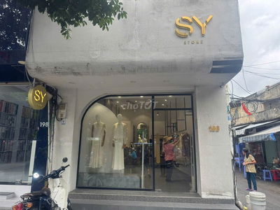 Mặt bằng Góc 2 Mặt tiền 196 Nguyễn Trãi, Quận 1- VỈA HÈ 6M, RIÊNG BIỆT