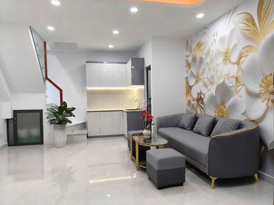 🔴 4.68 tỷ Nhà mới vị trí đẹp cách mặt tiền 2 căn 2lầu/ST BTCT Hưng Phú