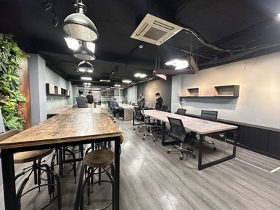 Văn phòng 140m² tại số 19 Nguyễn Trãi. Giá 17 triệu.