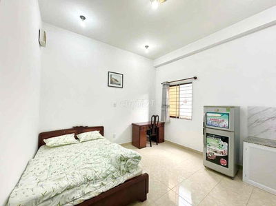 CHDV Studio Cửa Sổ Ánh Sáng Ngập Phòng Full Nội Thất Thang Máy Hầm Xe