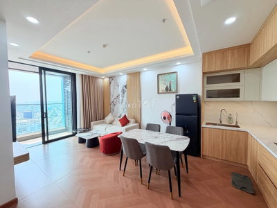Cho thuê căn hộ View sông, biển tầng cao Sun Cosmo