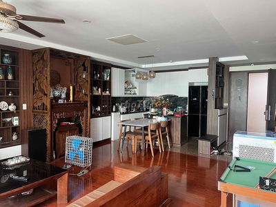 Bán Căn 105m, 3 Phòng ngủ, 3 Vệ sinh. giá 6,1 tỷ