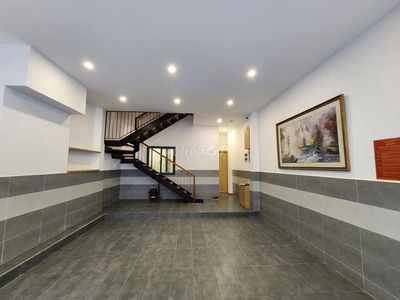 BÁN GẤP NHÀ VƯỜN LÀI Q12 NGAY UBND 58.M2/1TY580, NH CHO VAY TỚI 70%