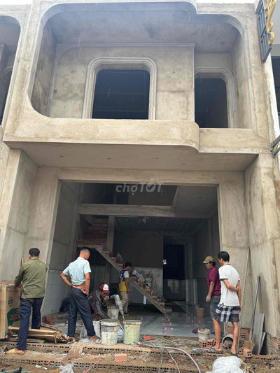 nhà mặt tiền trung tâm tp đồng nai