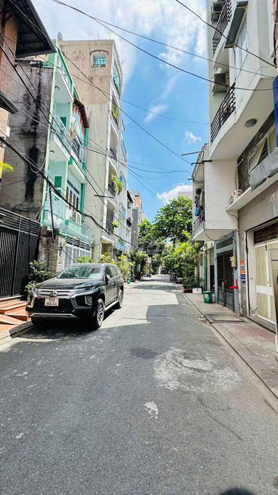 Hẻm nhựa 10 nhất chi mai DT:4x11,5 trệt 2 lầu st xe hơi đỗ cửa