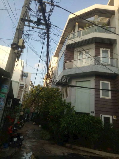 Hẻm xe hơi tân sơn nhì DT:5x13 trệt 3 lầu đẹp vô ở liền xe hơi đỗ cửa