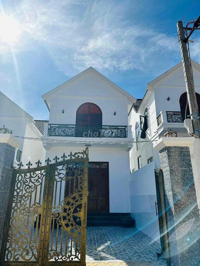 BIỆT THỰ 420m2- 3PN-SÁT DALAT-AN YÊN- DÂN TRÍ-VIEW RỪNG THÔNG SAU VƯỜN