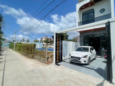 Nhà mới xây 3 phòng ngủ, mặt tiền đường 3 Thiện, gần bệnh viện Đa khoa