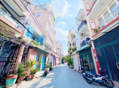 Hẻm 4m thông ni sư huỳnh liên DT:4x10 trệt 3 lầu nhà vào ở liền