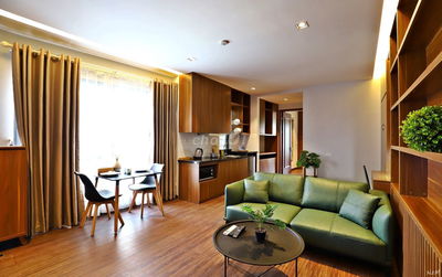 Cho Thuê Căn Hộ Dịch Vụ Cao Cấp 1 Ngủ 1 Khách 70m² Âu Cơ Tây Hồ Hà Nội