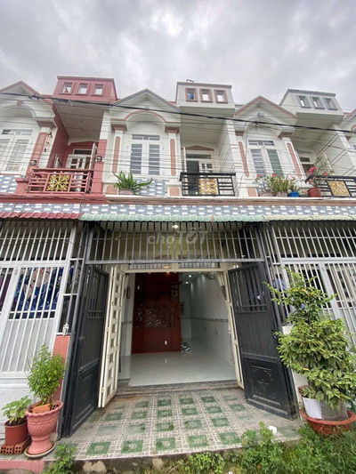 BÁN CẮT LỖ CĂN NHÀ 1 TRỆT 1 LẦU 40M2- 465 TRIỆU, GẦN CỤM KCN XUYÊN Á