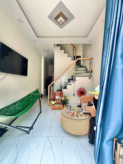 Nhà Không lộ Giới - ngay KDC Tên Lửa - Vành Đai Trong- 2PN, 2WC . HXH