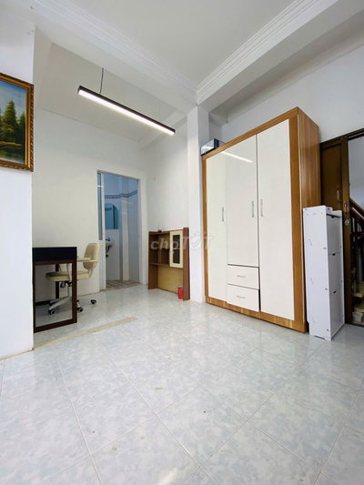 STUDIO FULL NỘI THẤT- BANCOL LỚN-LẦU 1- NGAY ĐH SÀI GÒN- 6TR/TH