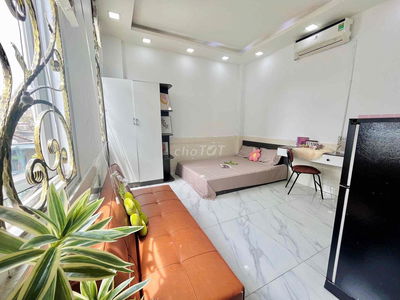 STUDIO SIÊU MỚI _ THANG MÁY _ CỬA SỔ TRỜI _DIỆN TÍCH RỘNG