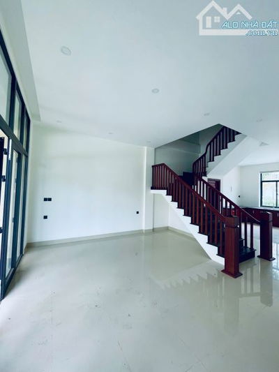 Cần bán nhà 3 tầng hoàn thiện Shophouse Royal Park, Huế