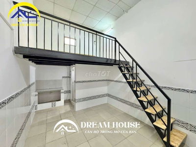 NGAY CÂY XĂNG VĂN CAO, SÁT NGÃ TƯ 4 XÃ, ở được 3 người