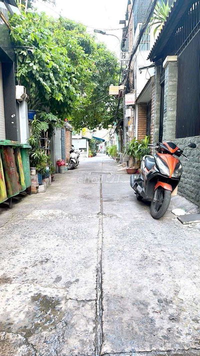 Bán nhà mới Phú Thọ Hoà - HẺM Ô TÔ - 4.5 x 11.5 - 3 Tầng - nhỉnh 6 TỶ.