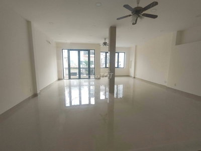 NHÀ ĐƯỜNG HẬU GIANG DIỆN TÍCH: 7X20M TRỆT 3 LẦU CHO THUÊ