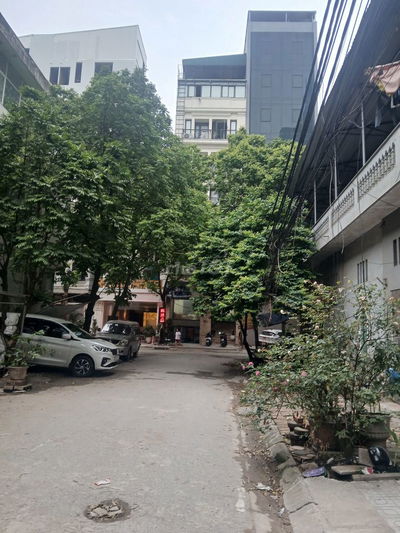 bán Tòa Văn Phòng 123m2 1 hầm 9 tầng trung tâm Hà Đông, đường phân lô