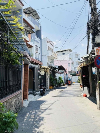 Gò Vấp - Bán Nhà 2 Tầng - MT Đường Số ( P7 cũ ) Hơn 31M2 Chỉ 4,2 Tỷ.