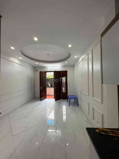 BÁN NHÀ LẠC LONG QUÂN 31M2 X 5T GẦN QUẬN ỦY VÀ HỒ TÂY KHU VIP.