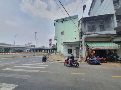 cho thuê nhà số 1270 Võ Văn Kiệt Phường 10 Quận 5