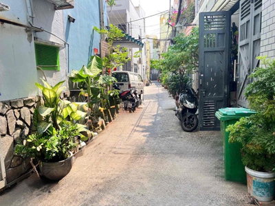 Sát Mặt Tiền Trường Sa – Nhà 4 Tầng, Khai Thác Ngay Thu Nhập 40Tr/Th