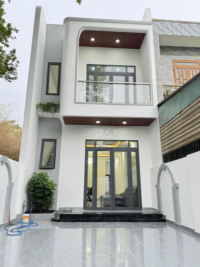 Chỉ 700triệu mua nhà mới xây diện tích 105 m² ngay KDL Bửu Long