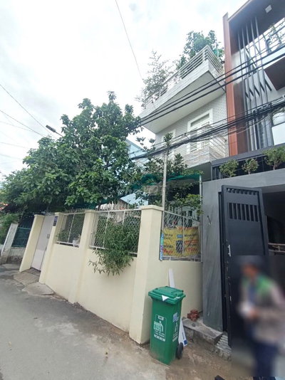 Ngộp Bank Giảm Sốc 2.6 Tỷ Nhà 3 Tầng 106m² Hiếm HXH - 4PN – Linh Trung
