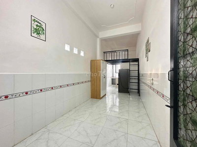 Chỉ còn 2 phòng - Lê Văn Quới
