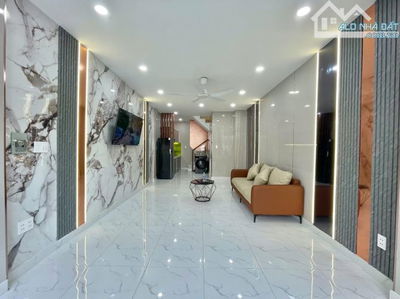 Bán nhà ngay Nguyễn Thông, Quận 3. Giá: 4 Tỷ 120 triệu / 48m2. Có SHR, vị trí đắc địa