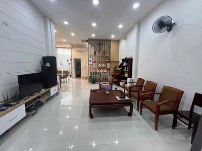 🎀🎀CHO THUÊ NHÀ MẶT TIỀN ĐƯỜNG 2PN 2WC SÂN ĐẬU Ô TÔ GIÁ 16TR🎀🎀