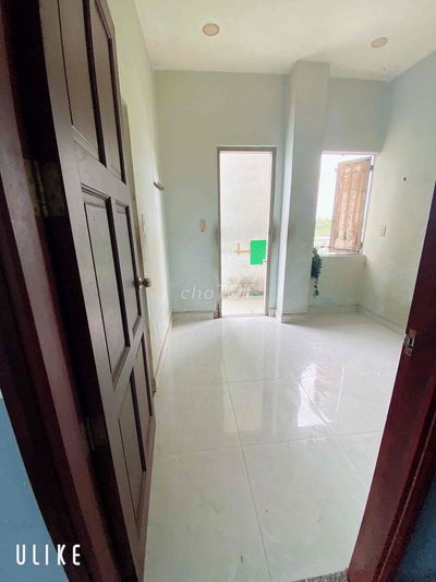 Cho thuê phòng trọ KDC Chợ Bình Điền , có cửa sổ , view ao sen mát mẻ