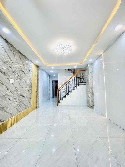 Nhà Mới Đẹp 44m2 Hơn 4 Tỷ SHR Không QH, Nguyễn Thị Tần P2 Q8